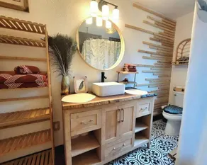 Cozy AF Jungle-House Hideaway - Image 3