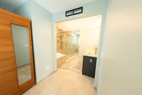 Spacious 5 bedroom w game room, theatre, and sauna - Image 2