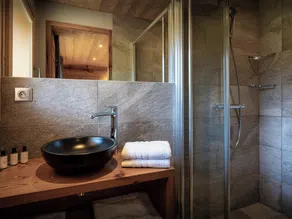 5 stjerner ved foden af ​​bakkerne, jacuzzi, fantastisk udsigt, wifi - OVO Network - Image 4