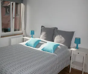 NEW quiet, comfortable & bright 2 rooms appt close to Cathedral - Image 5