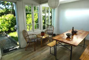 4 bedroom house near the sea and shops - Image 5