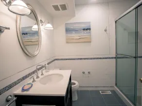 Large Ocean Side Home with Beautiful Views - Image 3