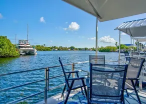 Aqua Lodges at Key Colony - Image 4