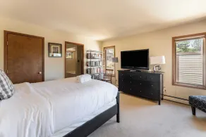 Crystal View by Avantstay Al Fresco Dining w/ View of Lake Tahoe + Crystal Bay - Image 4