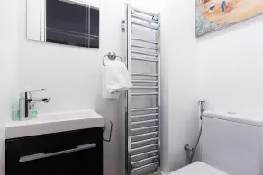 Family friendly central London, 2 bed 2 bath - Image 4