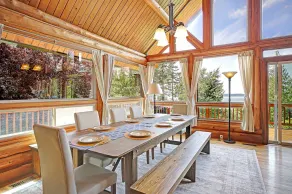 Large Log Cabin-Ocean View/Beach/Hot tub/BBQ/Games/EV/Pets - Image 4