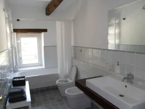Casale con piscina, a poca distanza dal mare e bellissima vista sulle colline - Image 4
