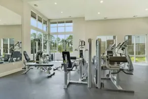 River House Apartments  - Image 2