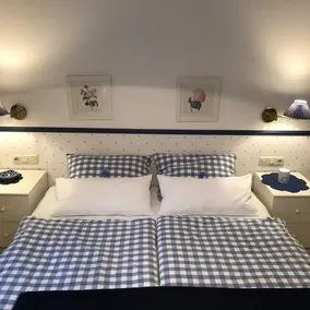 Appartamento 'Ferienwohnung Im Burghotel' con vista sulle montagne, balcone e Wi-Fi - Image 4