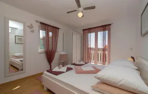 Two-Bedroom Holiday Home In Orebic - Image 3
