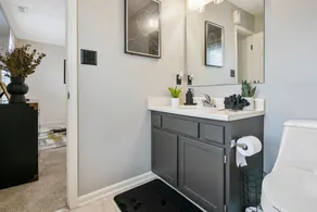 3 Miles from Hope Mills Lake! 2 acre home with 5 SmartTvs + Self Check - Image 2