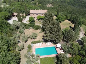 Schöne toskanische Villa mit großem Pool, herrlichem Ausblick und erfahrenem Personal - Image 4