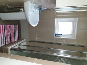 Apartment in london 2 minute walk to metro, near Stratford \n\n - Image 3