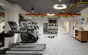 Lux Oasis in West Hollywood, Free Parking & Swimming pool - Image 2