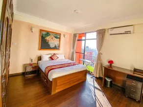 Luxurious 2 BHK Serviced Apartment at Jhamsikhel - Image 2