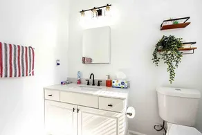 Hip & Cozy Getaway - 5 mins to DT Lawrenceville! - Image 5