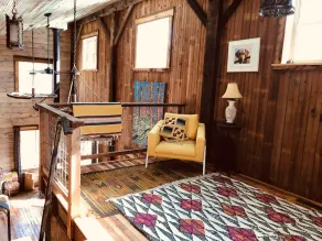 Casa di recente costruzione a Rabbit Hash con fascino del vecchio mondo / museo della creazione e arca. - Image 2