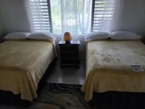 Windy Villa Sleeps 8 /Free Wifi & Airport Pickup - Image 3