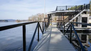 4 Bedroom 2 Bathroom Lake House Sleeps 10 on Lake Guntersville - Image 2