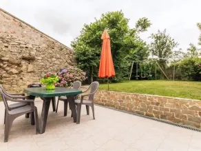 Charming Cottage with Garden, Bikes, and Modern Amenities Near Nantes - Image 5