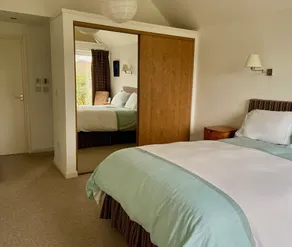 Tayvallich a secret corner of Argyll, beautifully located Chalet.  . - Image 5