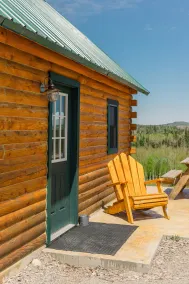 #9 - Flagpole View Cabins - Deluxe Cabin - Image 5
