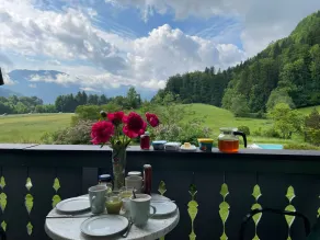Cozy vacation apartment with a unique view of the mountains - Image 4