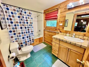 Beautiful Riverfront Cabin located on New River, Wi-Fi, Pool Table - Image 3