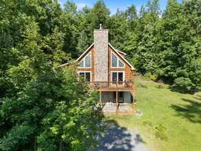 Beautiful Log Home, Lake side. - Image 5