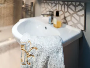 Host & Stay - Pied-a-Terre at Manor View - Image 2