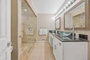 ✩Family Getaway ✩POOL ✩  Hot tub ✩ Pet Friendly ✩Sleeps 10 - Image 3