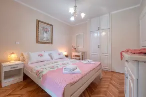 Marinero Apartments-Ground floor double room 5 - Image 5