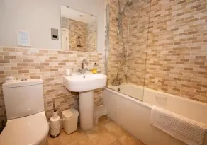 Stunning 2 bedroom barn conversion near the beach with views of open countryside - Image 2