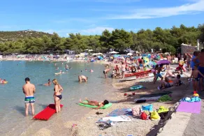 Apartments by the sea Tisno, Murter - 812 - Image 4