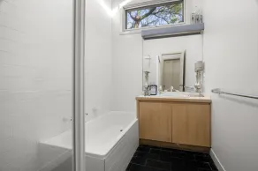 5-Bed Haven with Pool Minutes From Beaches & Parks - Image 3