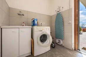Apartamento Bocca Nevese Pino con vistas al lago, jardín y Wi-Fi - Image 2