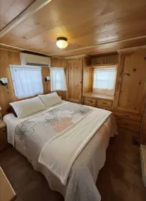 Little Lantern Cabin - Image 3