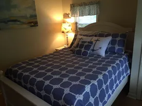Amazing bay side ranch! Central Air-conditioning! 1/2 mile walk to beach!! - Image 5