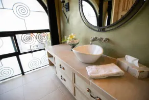 New Listing! Lake Front Suite! Suite 3 - Image 2