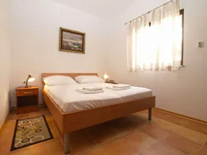 Holiday apartment with air conditioning - Image 4