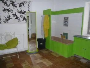 Charming 210 m2 village house on 2 levels with courtyard and terrace - Image 2