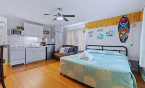 Continental Motel - studio with kitchenette close to beach - Image 3