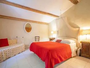 Stunning private villa for 6 guests with WIFI, pool, TV, patio and pets allowed - Image 4