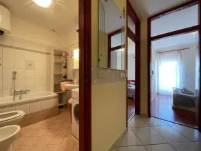 Apartment Malu is located  in a quiet neighborhood in Pula. - Image 3