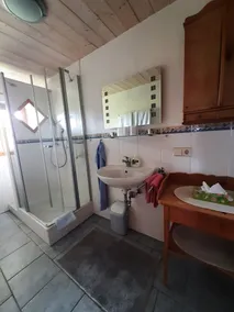 Zwei-Raum-Wohnung Bergblick 35qm, Dusche/WC, Extra-Schlafzimmer, Küche - Image 2