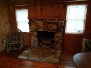Rustic Tiny Cabin - Image 2