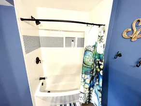 Oceanfront 2 bedroom 2 bath condo, beautifully decorated and maintained - Image 5