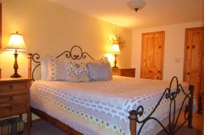 Sunset Beach Cottage - So.Whidbey Island. Langley,  Kayak; Beachwalk, Clam, view - Image 4