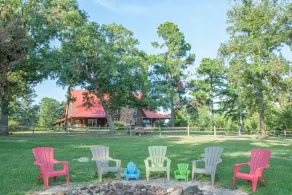 Large Cabin in the Kiamichi Wilderness - Image 3