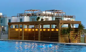 Spacious - Private Walkable Beach Access, On-site Pool - Image 5